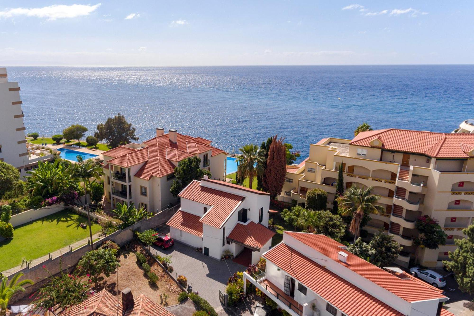 Casa Do Lido By An Island Apart Funchal  Exterior photo
